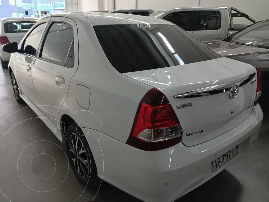 Toyota Etios Sedán Xls Aut (1496 Cc) 2023 - foto 4