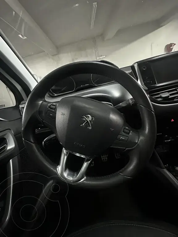 Peugeot 208 Feline 1.6  2015 - foto 5