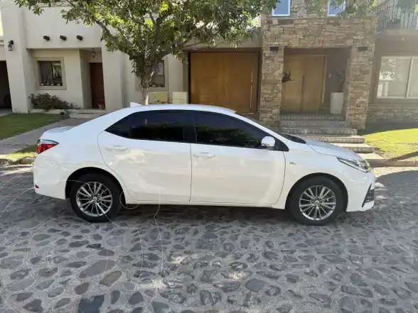 Toyota Corolla 1.8 Xei Cvt  2017 - foto 4