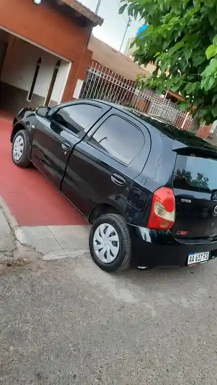 Toyota Etios Hatchback Xs 2016/17  2016 - foto 3