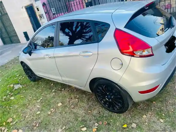 Ford Fiesta Kinetic Se  2017 - foto 2