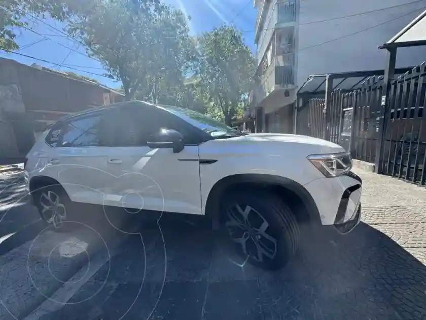Volkswagen Taos Highline Aut Bitono  2024 - foto 2