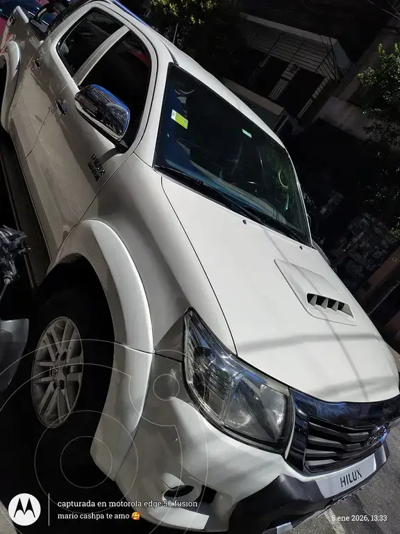 Toyota Hilux 2014 - foto 1