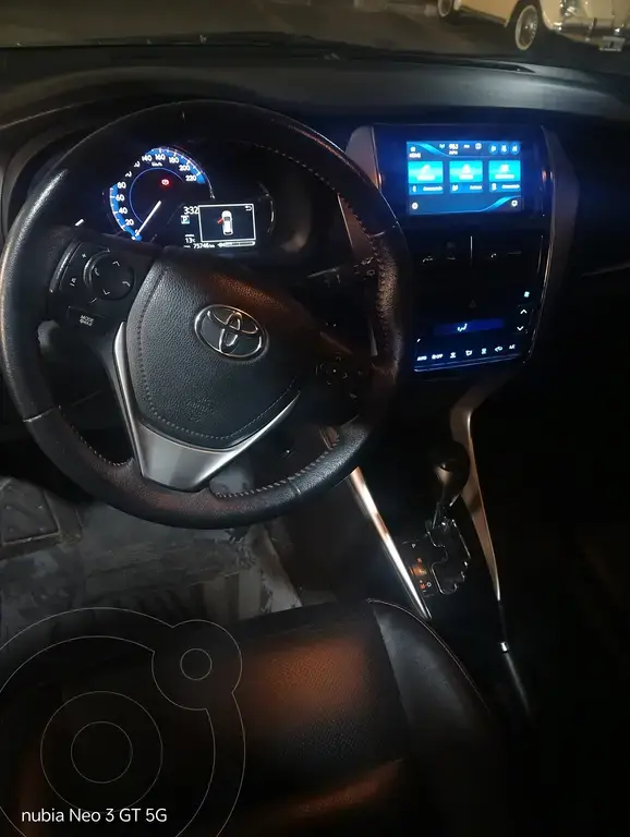 Toyota Yaris 1.5 S Cvt  2019 - foto 2