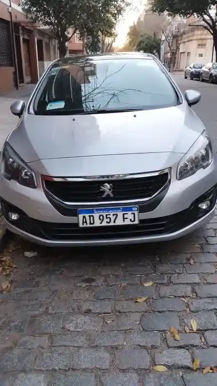 Peugeot 308 Feline Hdi  2019 - foto 1