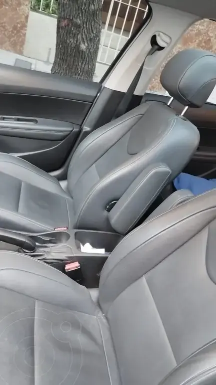 Peugeot 308 Feline Hdi  2019 - foto 5