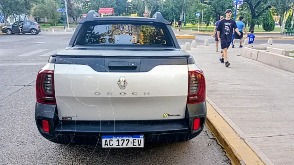 Renault Duster Oroch Dynamique (1598 Cc) 2018 - foto 4