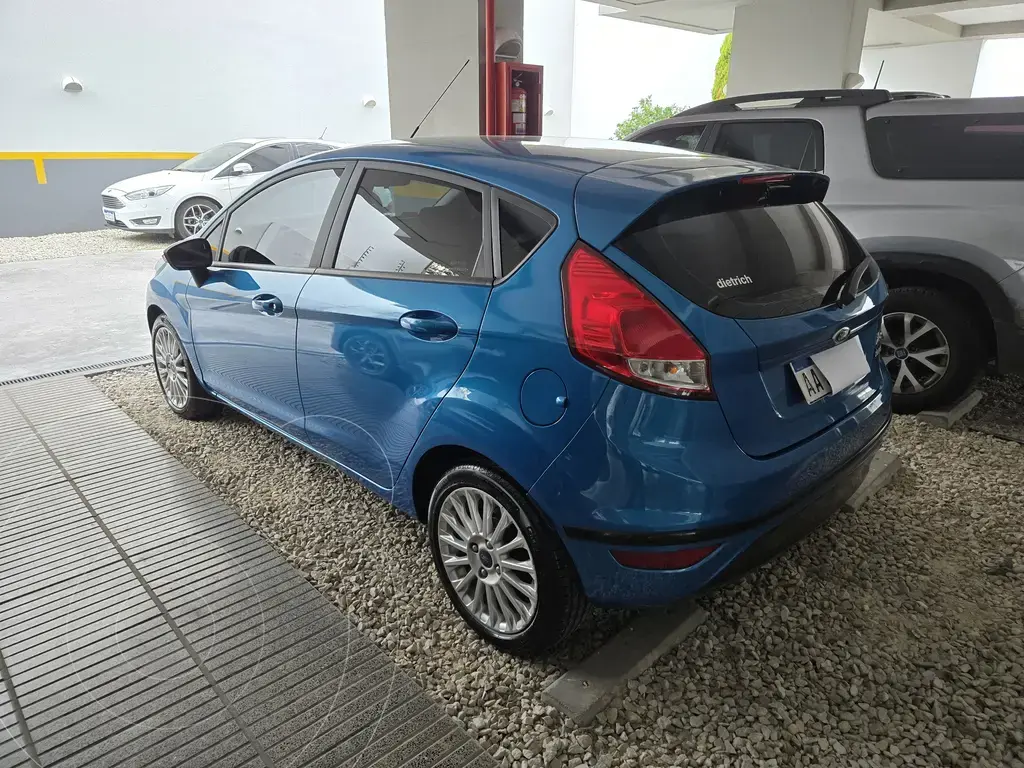 Ford Fiesta Kinetic Se (1596 Cc) 2016 - foto 2