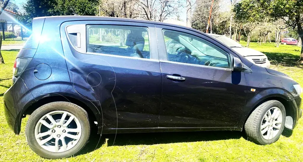 Chevrolet Sonic Ltz Aut (1598 Cc) 2015 - foto 4