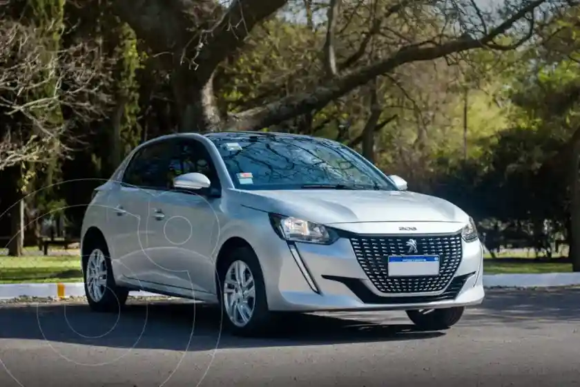 Peugeot 208 Active 1.6  2021 - foto 1