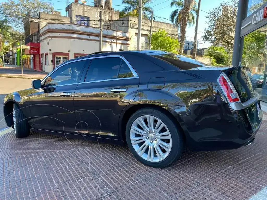 Chrysler 300 C 3.5L V6 (3518 Cc) 2013 - foto 3