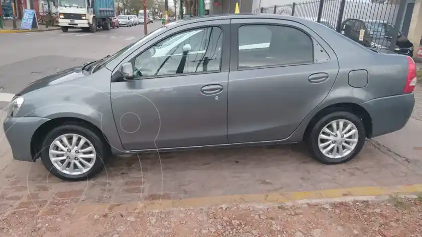 Toyota Etios Sedán Xls  2016 - foto 3
