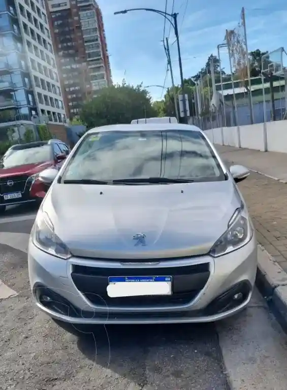 Peugeot 208 Active 1.6  2019 - foto 4