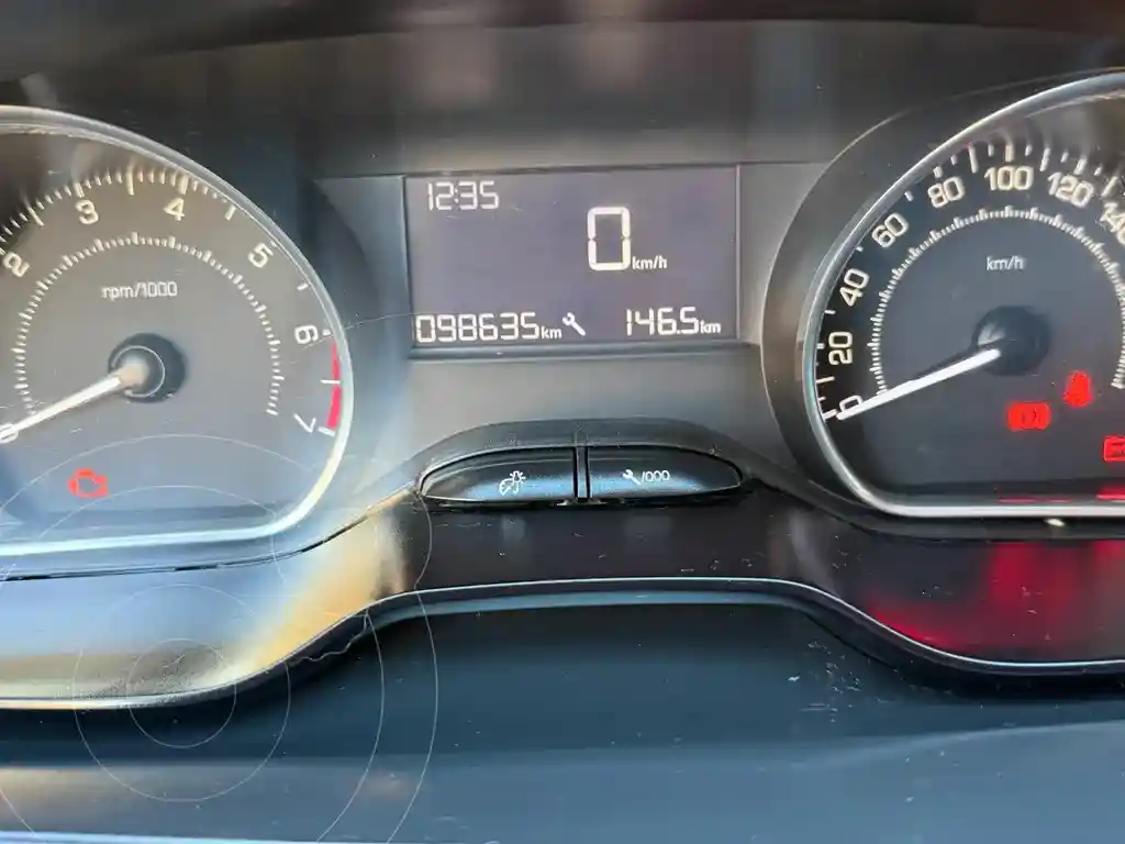 Peugeot 208 Feline 1.6  2013 - foto 5