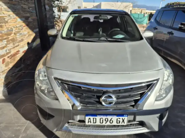Nissan Versa Sense Aut (1598 Cc) 2018 - foto 1