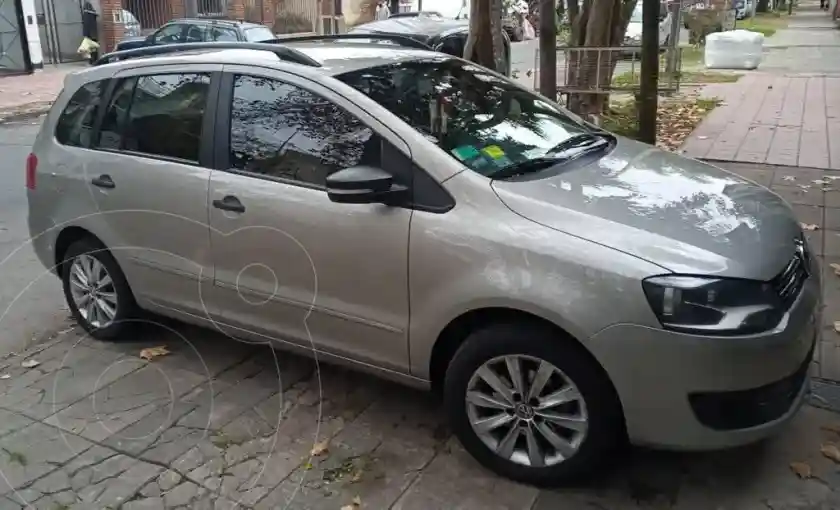 Volkswagen Suran 1.6 Trendline  2012 - foto 3