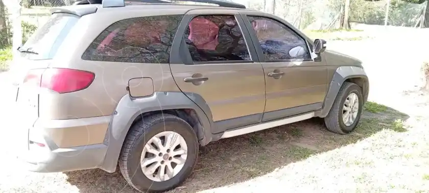 Fiat Palio Weekend 1.6 Adventure Locker  2014 - foto 4