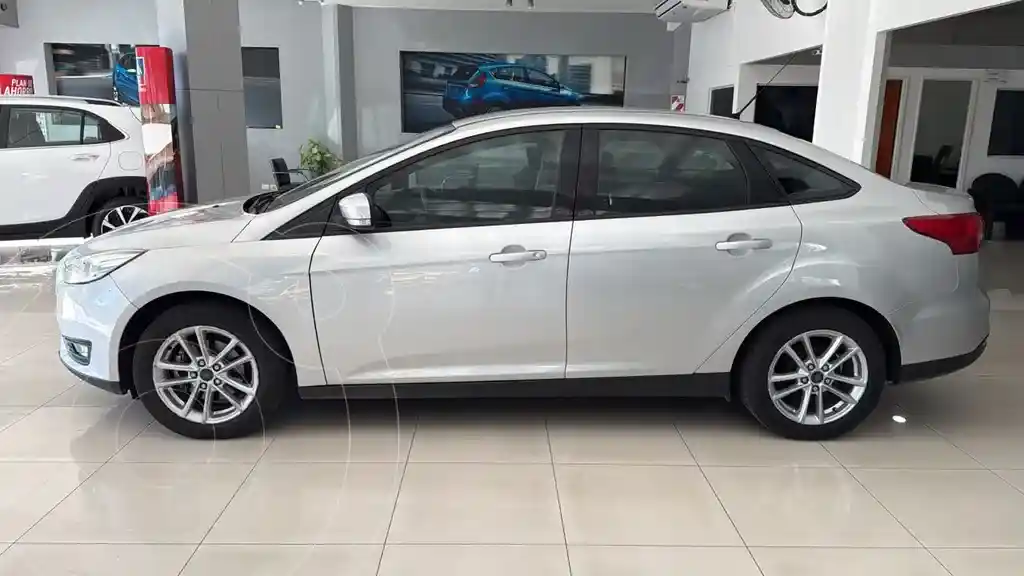 Ford Focus Sedán 1.6L S  2016 - foto 4