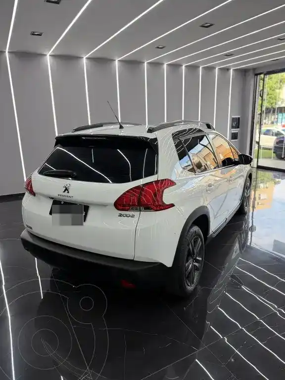 Peugeot 2008 Allure Aut  2020 - foto 4