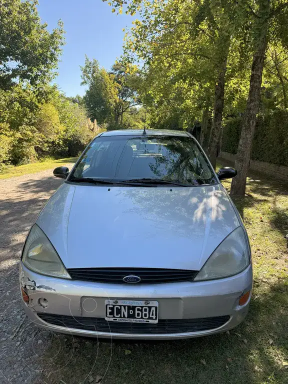 Ford Focus 5P 1.8L Ambiente (1796 Cc) 2003 - foto 1