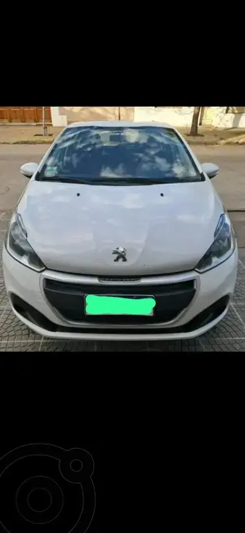 Peugeot 208 Active 1.6  2017 - foto 1