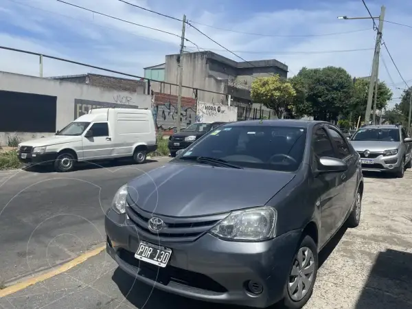 Toyota Etios Sedán Xs (1496 Cc) 2015 - foto 1