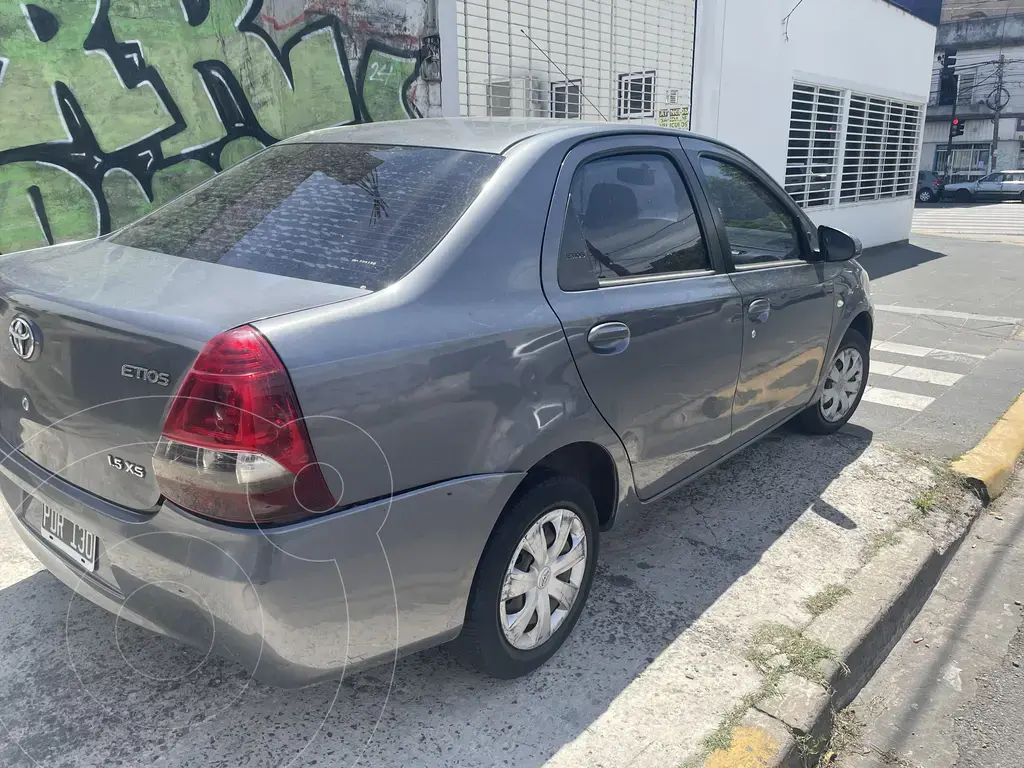 Toyota Etios Sedán Xs (1496 Cc) 2015 - foto 4