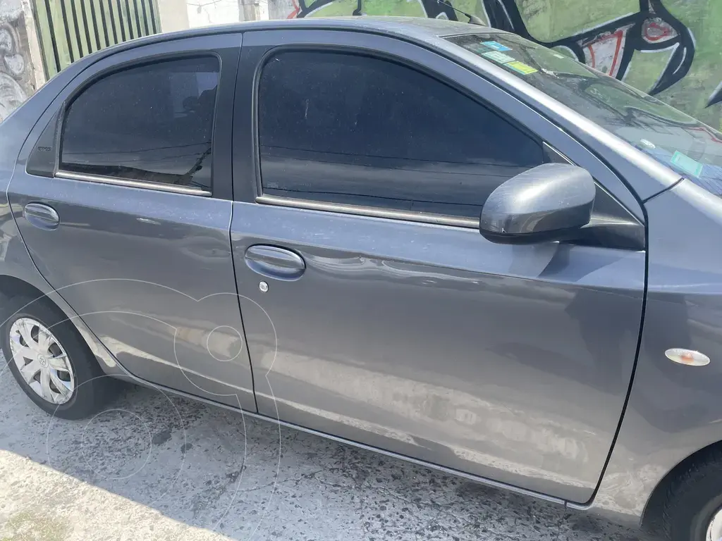 Toyota Etios Sedán Xs (1496 Cc) 2015 - foto 5