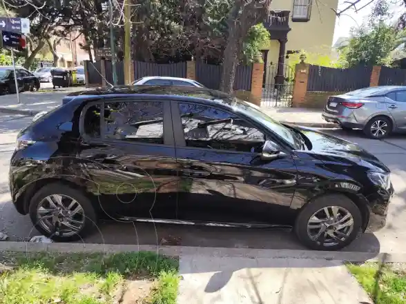 Peugeot 208 Allure 1.6  2026 - foto 3