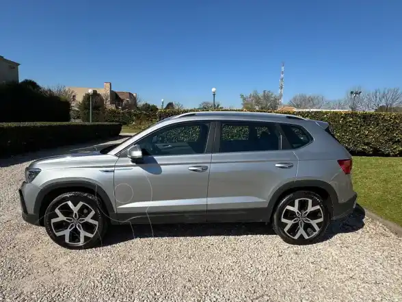 Volkswagen Taos Highline Aut  2024 - foto 3