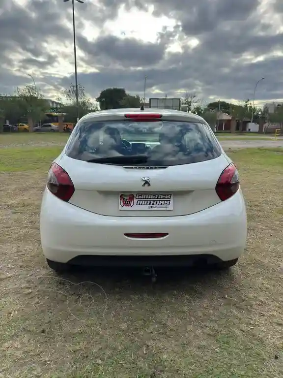 Peugeot 208 Allure 1.6  2017 - foto 5