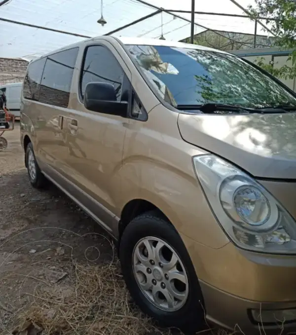 Hyundai H1 Mini Bus 12 Pas. Full Premium (2476 Cc) 2009 - foto 1