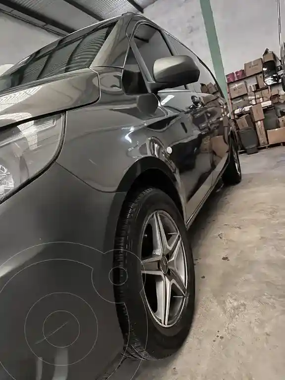 Mercedes-Benz Vito Furgón Mixto 111 Cdi  2016 - foto 2