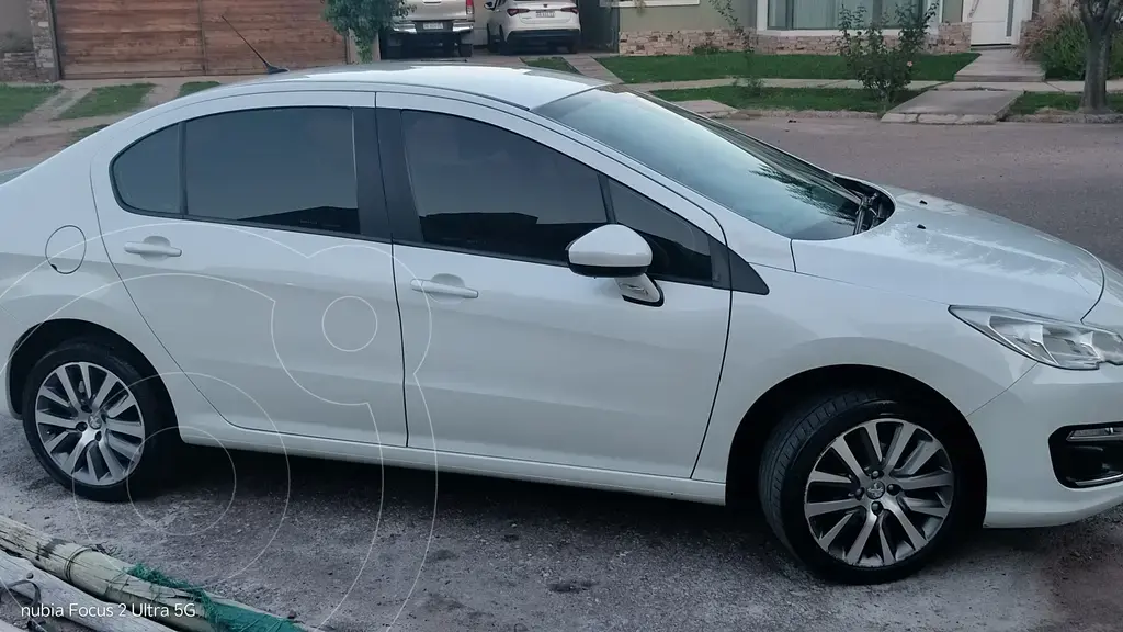 Peugeot 408 Allure Pack 1.6 Hdi (1560 Cc) 2019 - foto 2