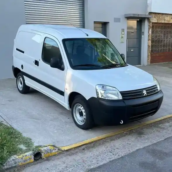 Peugeot Partner Furgón Confort 1.6  2021 - foto 1