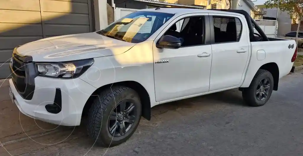 Toyota Hilux 2.8 4X4 Sr Tdi Dc  2022 - foto 2