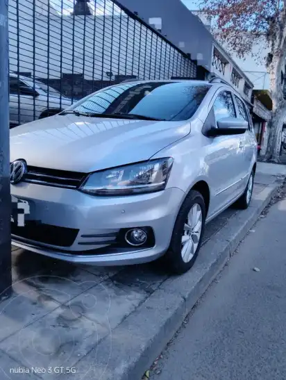 Volkswagen Suran Cross 1.6 Highline  2015 - foto 1