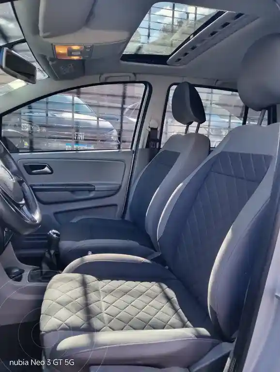 Volkswagen Suran Cross 1.6 Highline  2015 - foto 3