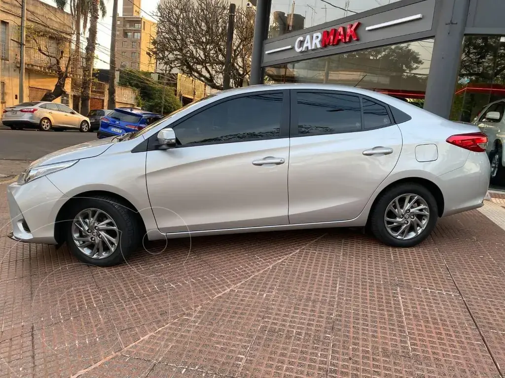 Toyota Yaris Yaris 1.5 4 Ptas Xls 2023 - foto 2