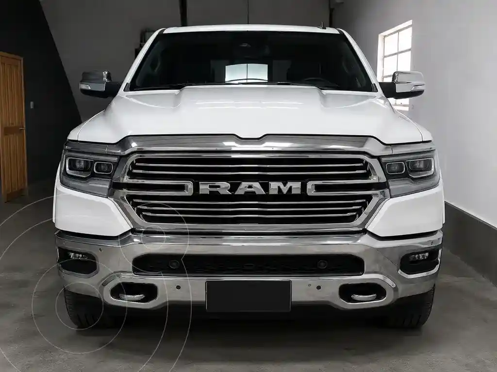 RAM 1500 Laramie 4x4 2019 - foto 1