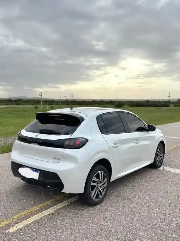 Peugeot 208 Feline 1.6 Tiptronic  2022 - foto 5