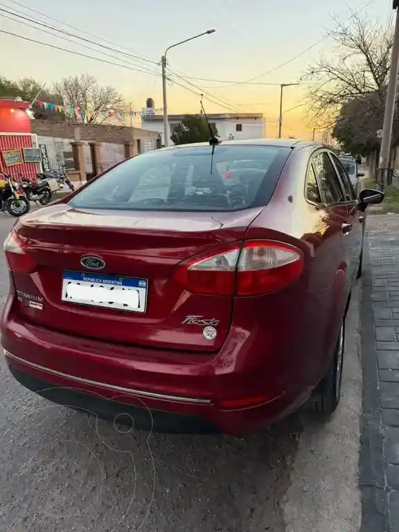 Ford Fiesta Kinetic Titanium  2016 - foto 3