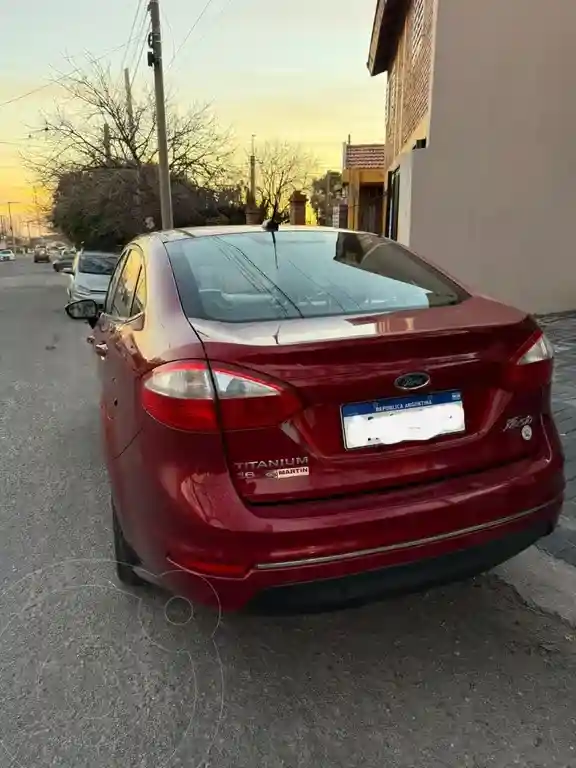 Ford Fiesta Kinetic Titanium  2016 - foto 4
