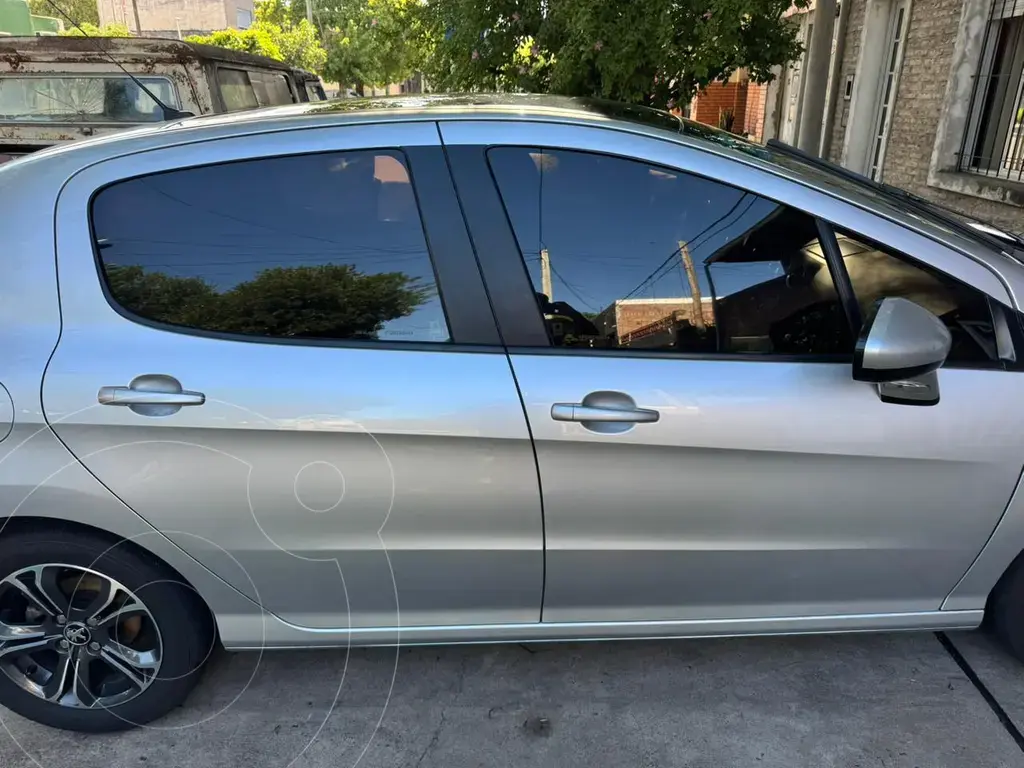 Peugeot 308 Allure Nav 2014/5 (1587 Cc) 2015 - foto 2