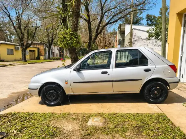Ford Fiesta 5P Clx 1.4 16V (N/D) 1997 - foto 1