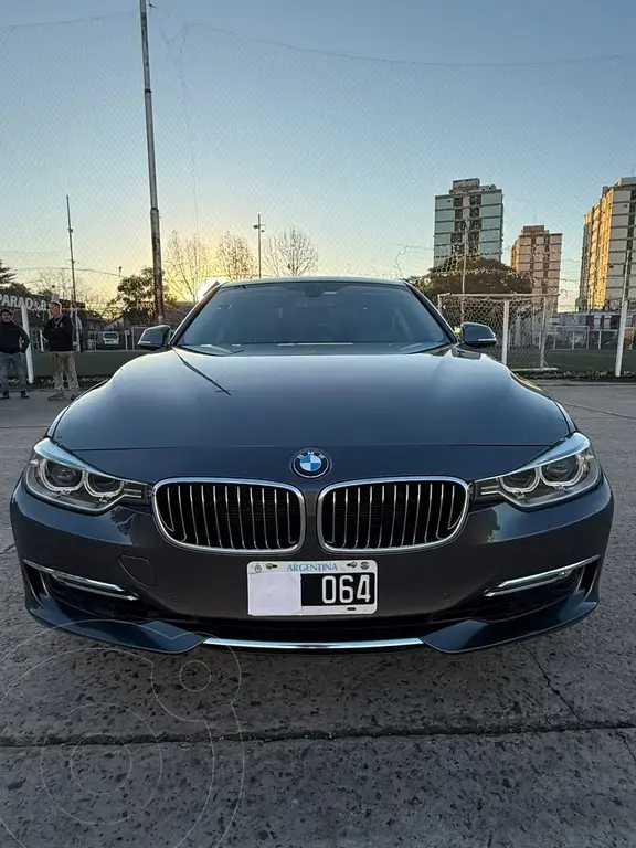 Bmw Serie 3 Sedán 328I (1997 Cc) 2013 - foto 2