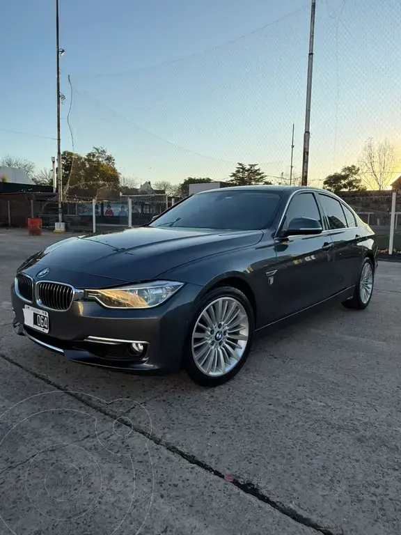Bmw Serie 3 Sedán 328I (1997 Cc) 2013 - foto 4