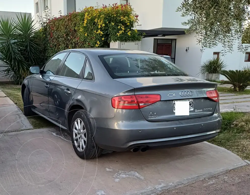 Audi A4 2.0 Tdi Attraction Multitronic (1968 Cc) 2013 - foto 4
