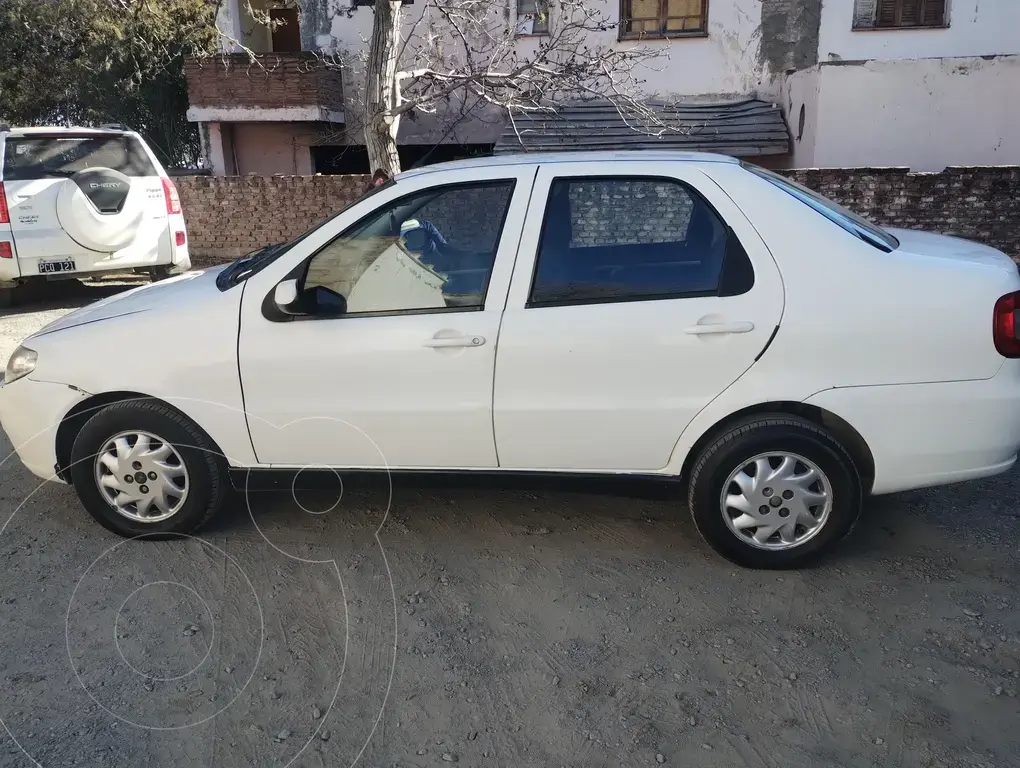 Fiat Siena Hlx 1.8 (1796 Cc) 2006 - foto 4