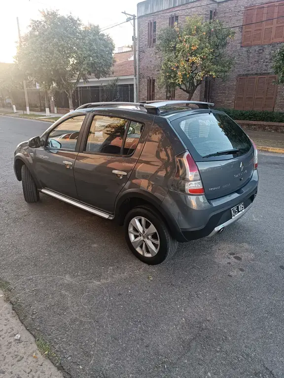 Renault Sandero Stepway 1.6 Privilege (1598 Cc) 2012 - foto 2
